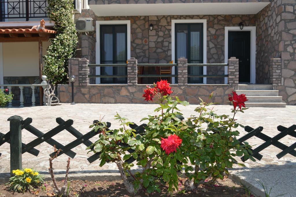 Villa Vicky Петра Екстериор снимка