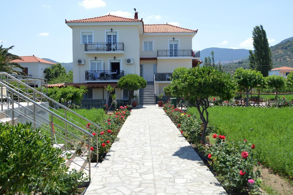 Villa Vicky Петра Екстериор снимка