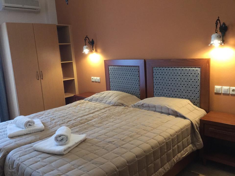 Villa Vicky Петра Екстериор снимка
