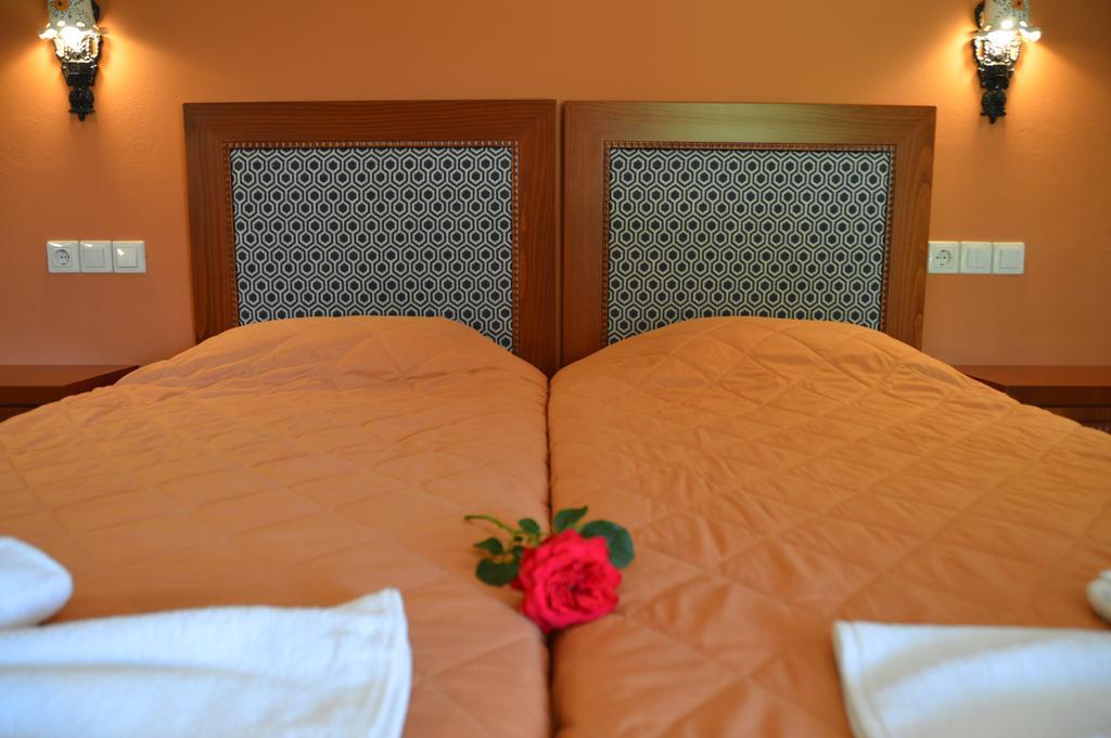 Villa Vicky Петра Екстериор снимка